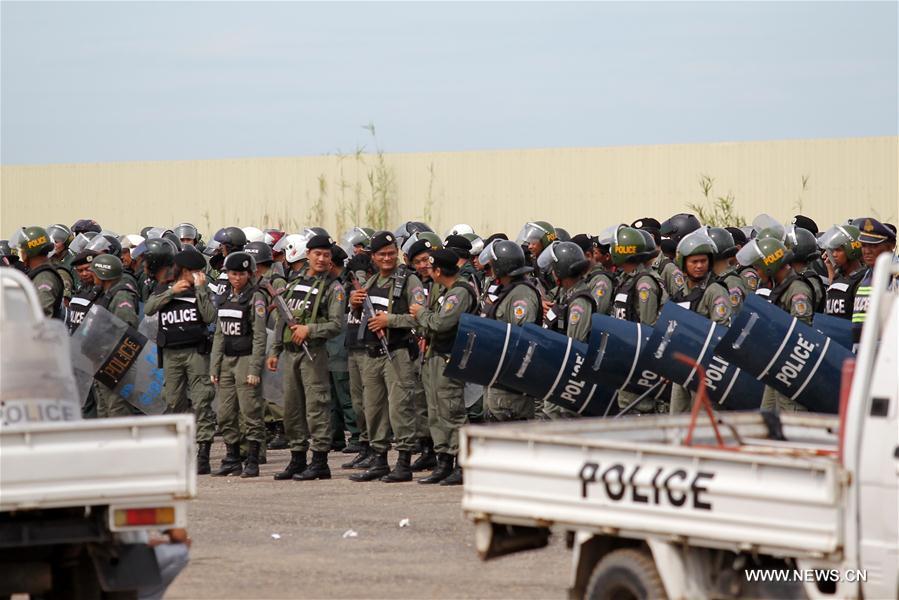CAMBODIA-PHNOM PENH-KEM SOKHA-COURT SUMMONS-POLICE