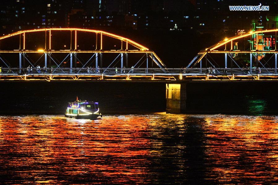 CHINA-LANZHOU-YELLOW RIVER-SIGHTSEEING CRUISE (CN)