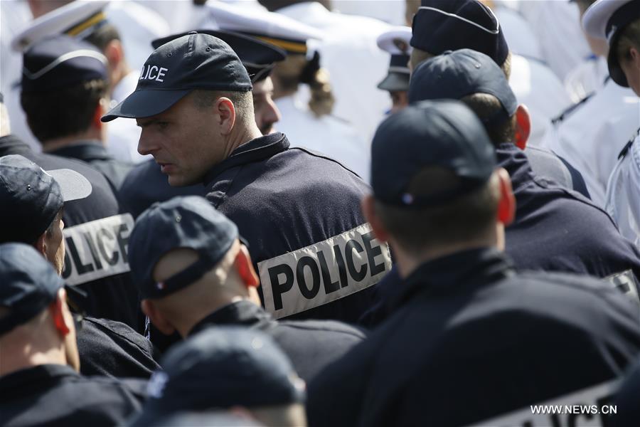 FRANCE-PARIS-HOMAGE-POLICE