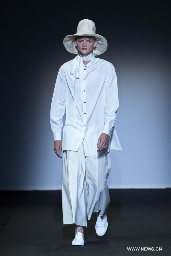 ITALY-MILAN-FASHION WEEK-MEN-CHINESE DESIGNER-MIAORAN