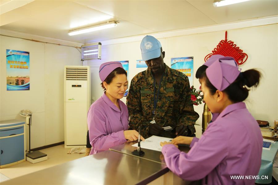The fourth batch of Chinese peacekeeping medical workers to Mali has arrived in Gao and began to receive patients. 