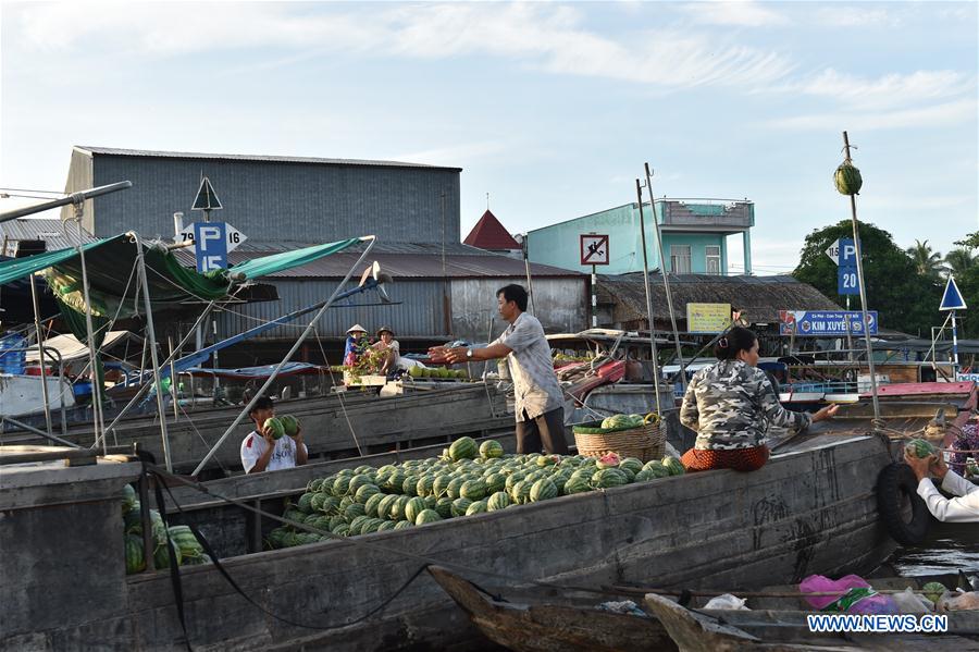 VIETNAM-CAN THO-FLOATING MARKET