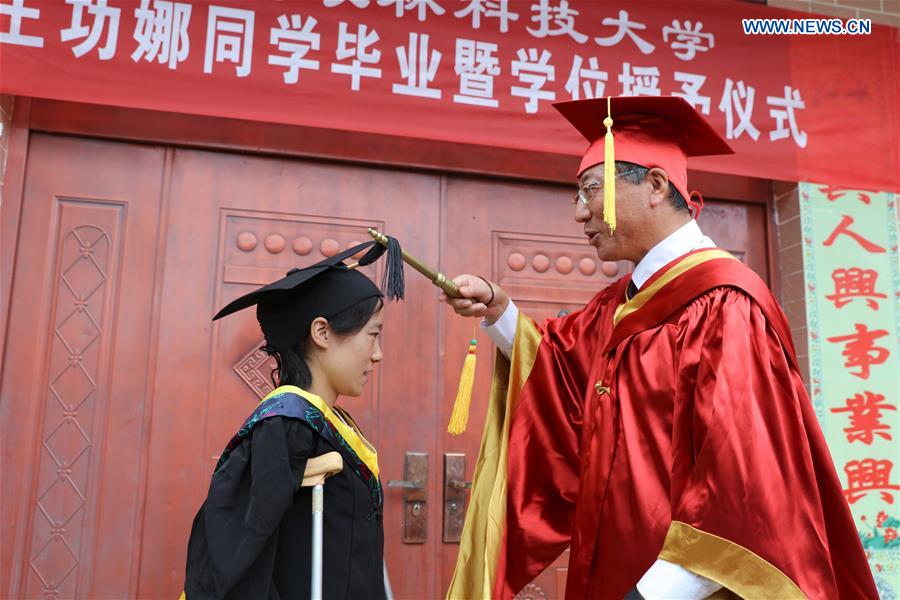 #CHINA-SHAANXI-GRADUATION CEREMONY-ONE PERSON (CN*)