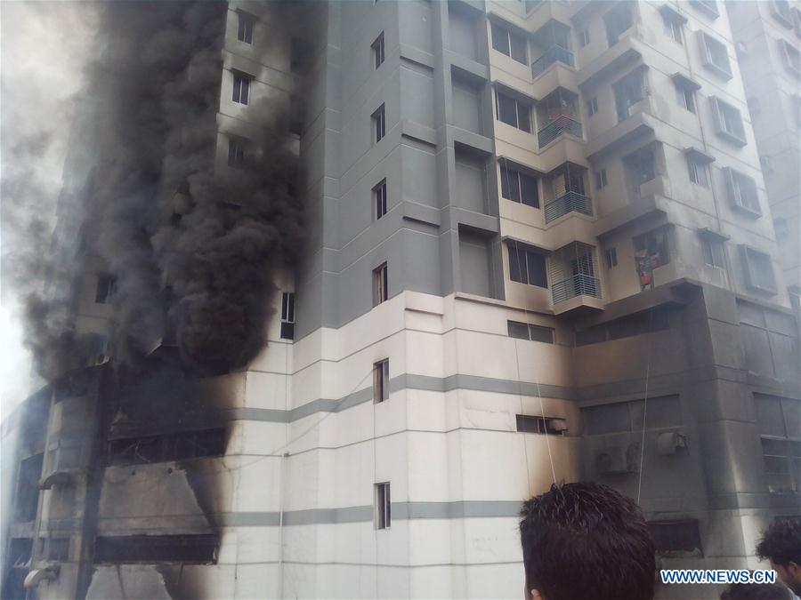 BANGLADESH-DHAKA-BUILDING-FIRE