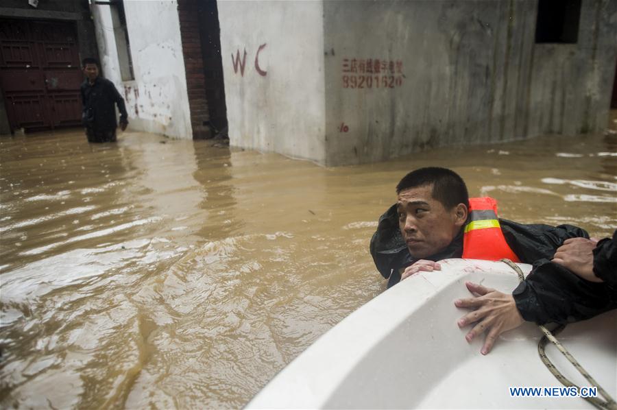 CHINA-WUHAN-FLOOD-DIKE BREACH (CN)
