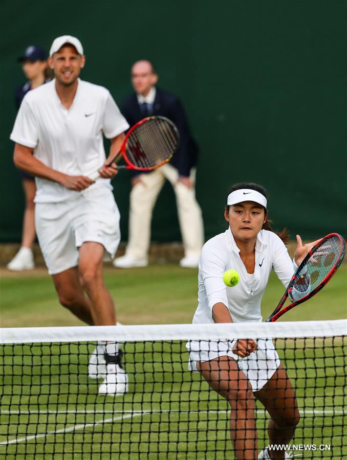 (SP)BRITAIN-LONDON-TENNIS-WIMBLEDON-DAY 6