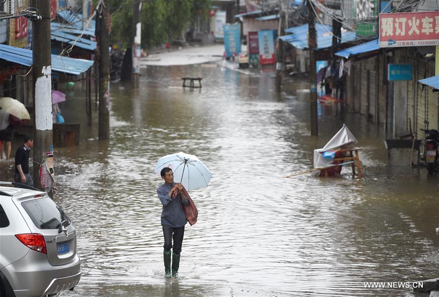 CHINA-ANHUI-QIANSHAN-TORRENTIAL RAINFALL (CN)
