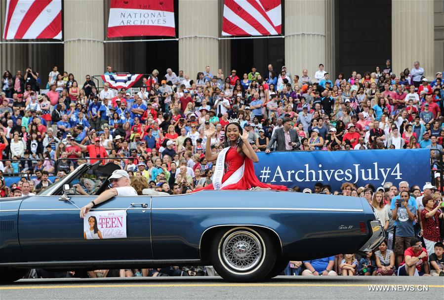 (CORRECTION)U.S.-WASHINGTON D.C.-INDEPENDENCE DAY-PARADE