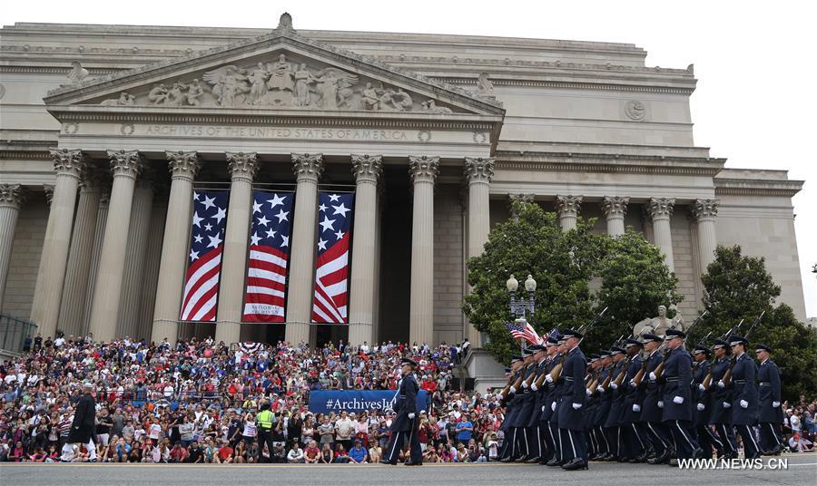 (CORRECTION)U.S.-WASHINGTON D.C.-INDEPENDENCE DAY-PARADE