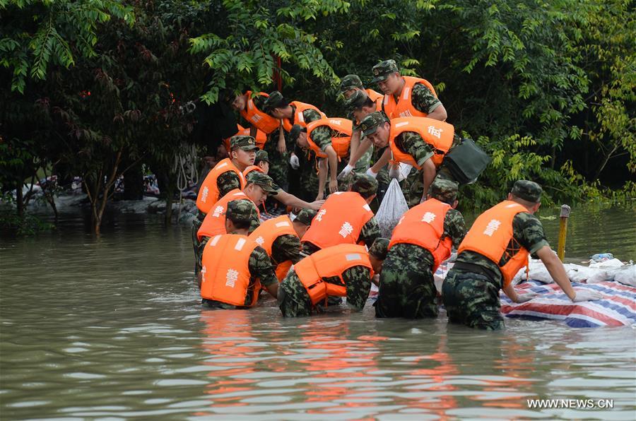 The 20-meter gap has been mended by 164 soldiers Tuesday. The 20-meter gap has been mended by 164 soldiers Tuesday.