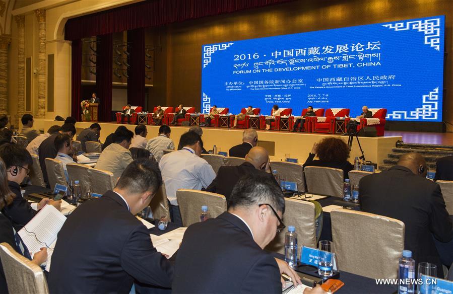More than 130 researchers, officials and correspondents from over 30 countries and regions attended the forum, hosted by the State Council Information Office and the Tibetan regional government. 