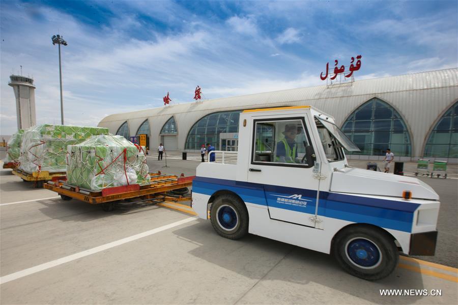 The city started a cooperation with China Postal Airlines this year to transport Hami melons and to expand a new agricultural products transportation channel. The city started a cooperation with China Postal Airlines this year to transport Hami melons and to expand a new agricultural products transportation channel.