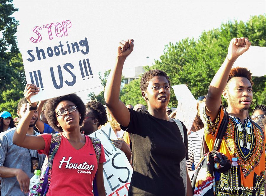 US-WASHINGTON-SHOOTING-PROTEST