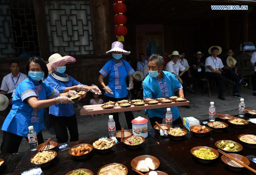 #CHINA-HUBEI-HELONG BANQUET (CN)