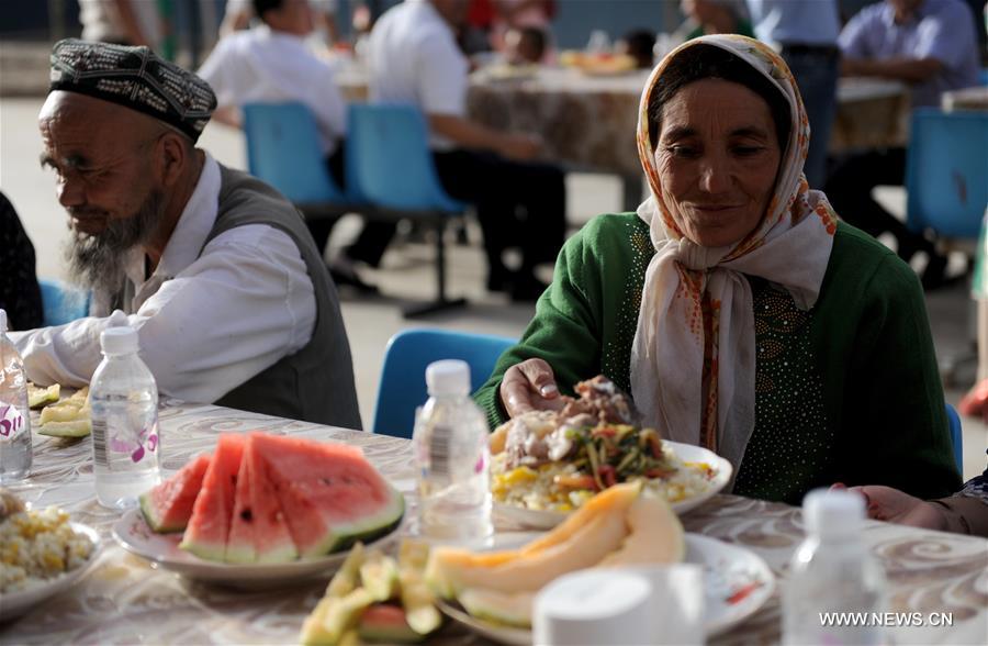 A total of 352 villagers from 112 households have been relocated after a massive landslide on Wednesday occurred at a village in Kokyar Township in Yecheng A total of 352 villagers from 112 households have been relocated after a massive landslide on Wednesday occurred at a village in Kokyar Township in Yecheng