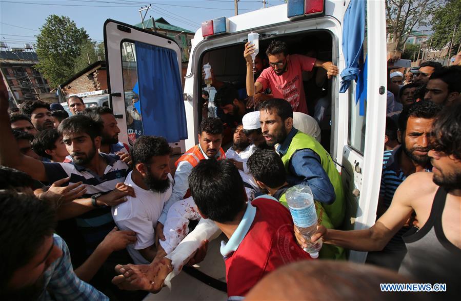 KASHMIR-SRINAGAR-CLASHES-INJURIES