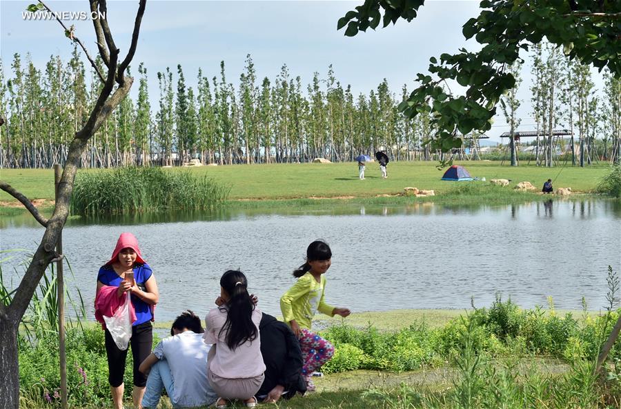 CHINA-KUNMING-WETLAND PARKS (CN)