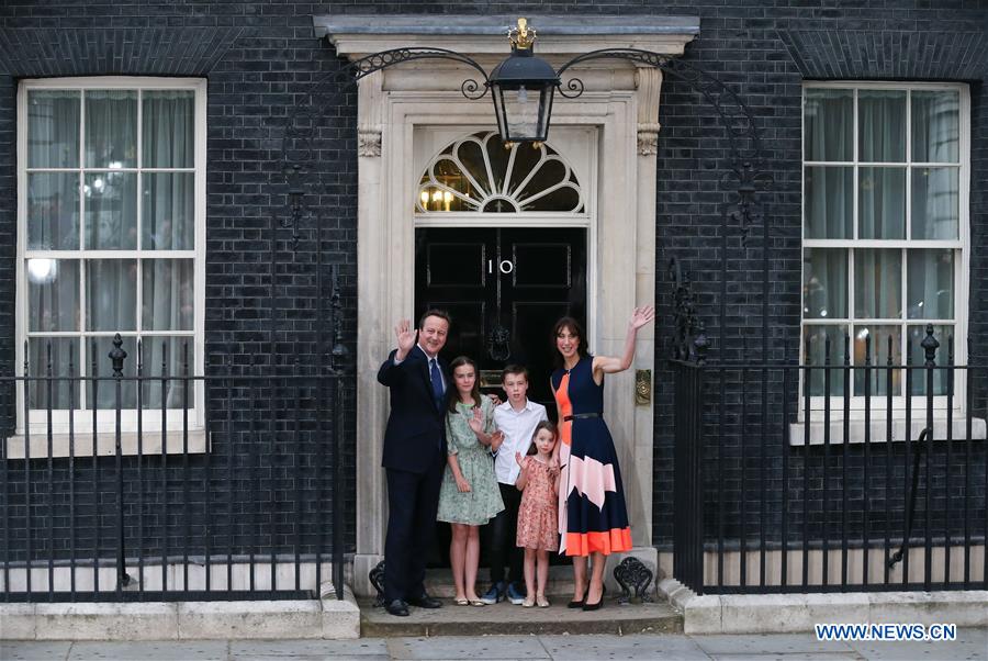 British outgoing Prime Minister David Cameron(1st, L) gives a speech before leaving 10 Downing Street in London, Britain on July 13, 2016.