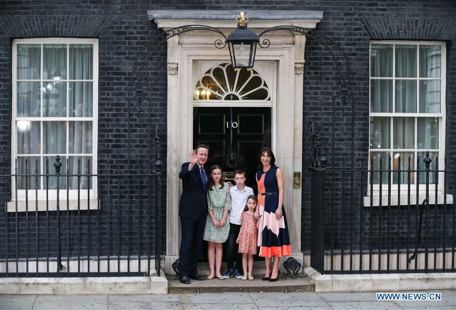 British outgoing Prime Minister David Cameron(1st, L) gives a speech before leaving 10 Downing Street in London, Britain on July 13, 2016. British outgoing Prime Minister David Cameron(1st, L) gives a speech before leaving 10 Downing Street in London, Britain on July 13, 2016.