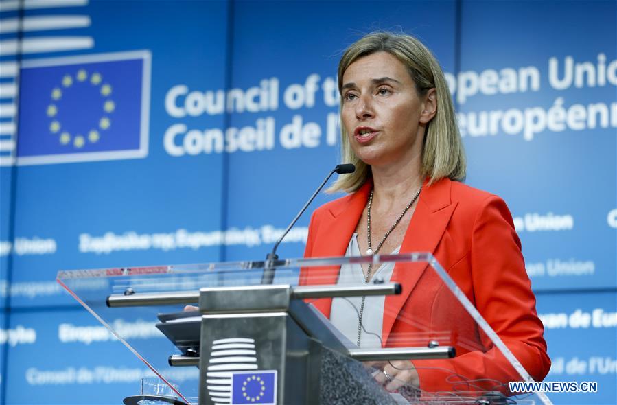 U.S. Secretary of State John Kerry (L) and EU high representative for foreign affairs and security policy Federica Mogherini attend a joint press conference after their meeting ahead of an EU foreign ministers' meeting at its headquarters in Brussels, Belgium, July 18, 2016.