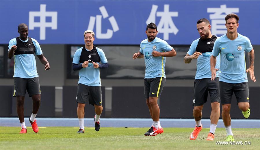 (SP)CHINA-BEIJING-SOCCER-ICC-MAN CITY-TRAINING (CN)