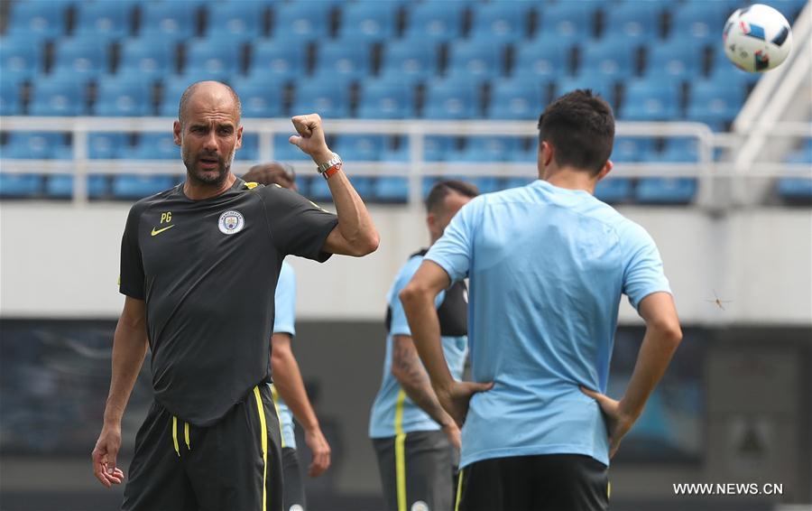 (SP)CHINA-BEIJING-SOCCER-ICC-MAN CITY-TRAINING (CN)
