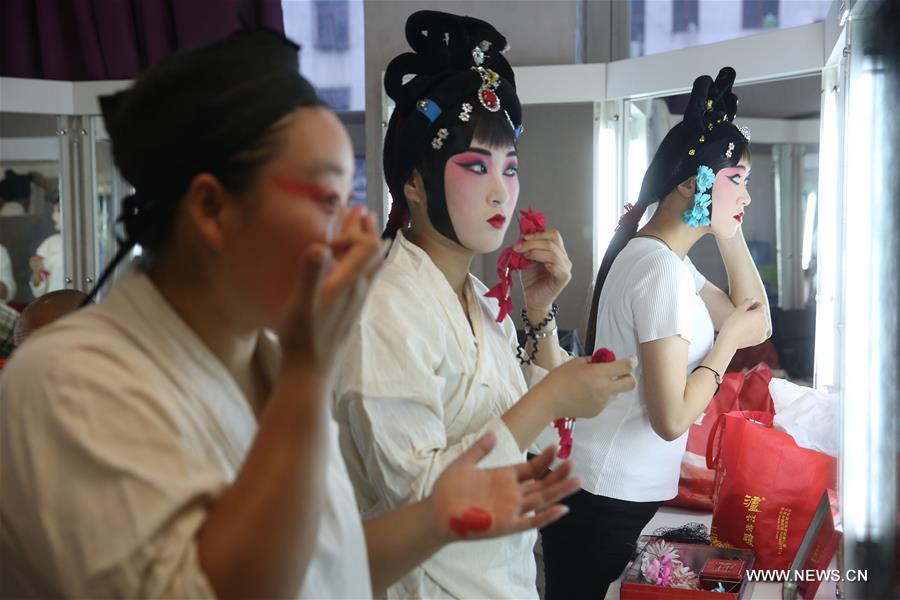 Hebei Bangzi, or Hebei Opera, is the main type of opera in Hebei Province which became popular in Qing Dynasty (1644-1911). 
