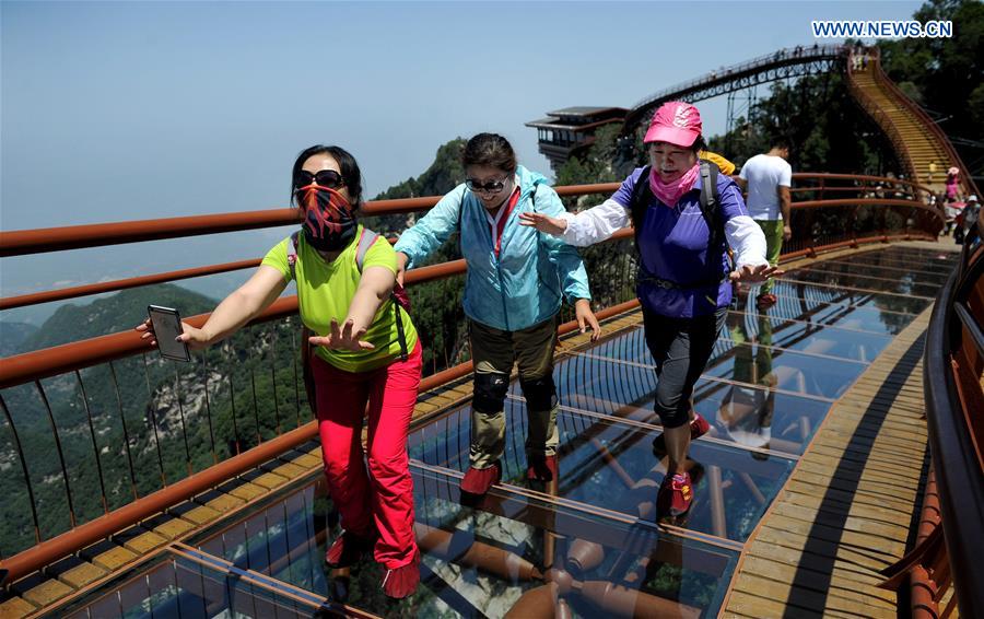 WEEKLY CHOICES OF XINHUA PHOTO