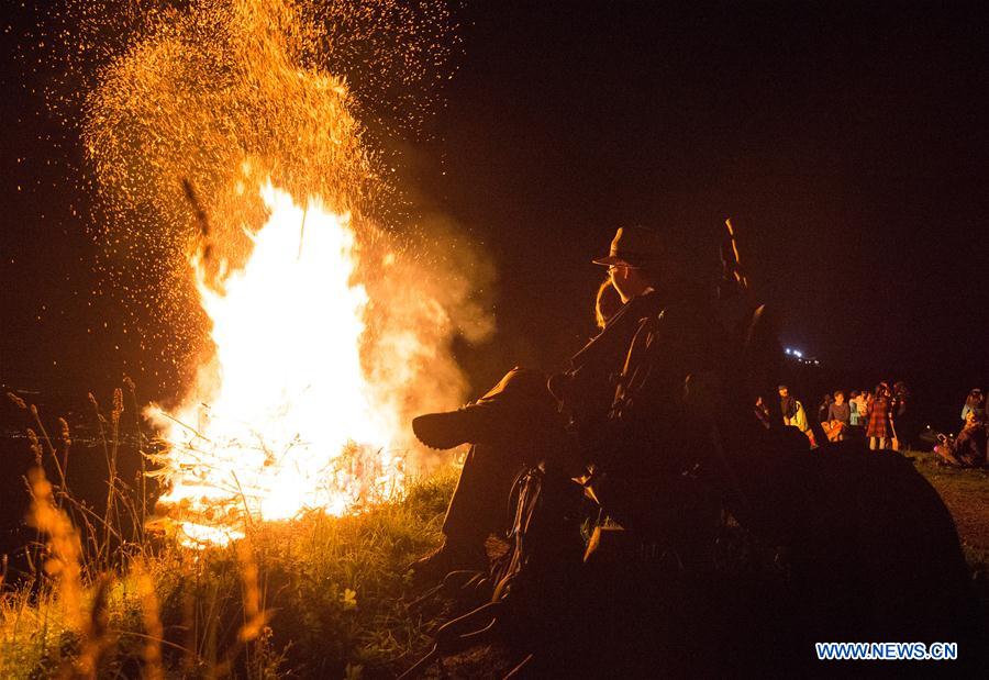 SWTIZERLAND-LUZERN-NATIONAL DAY-BONFIRE