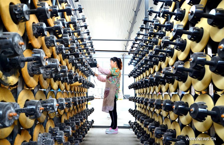  The purchasing managers' index (PMI) came in at 49.9 in July, slightly lower than June's 50, according to the National Bureau of Statistics (NBS) and the China Federation of Logistics and Purchasing.