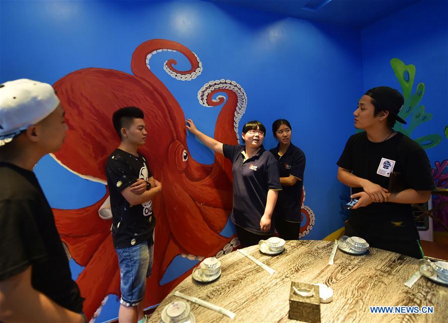 CHINA-SHANXI-TAIYUAN-MURAL-DECORATOR (CN)