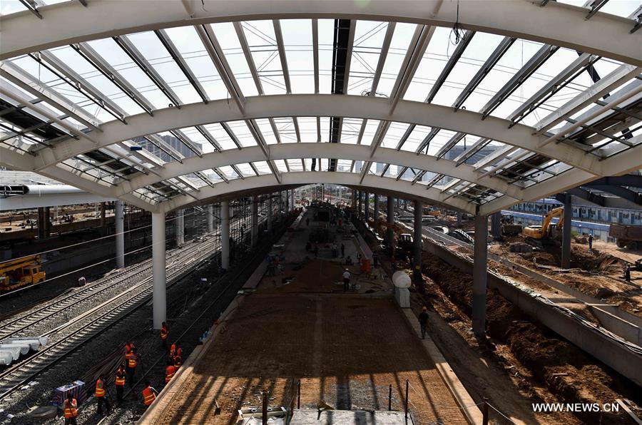 The station will expand from 4 platforms to 6 platforms The station will expand from 4 platforms to 6 platforms