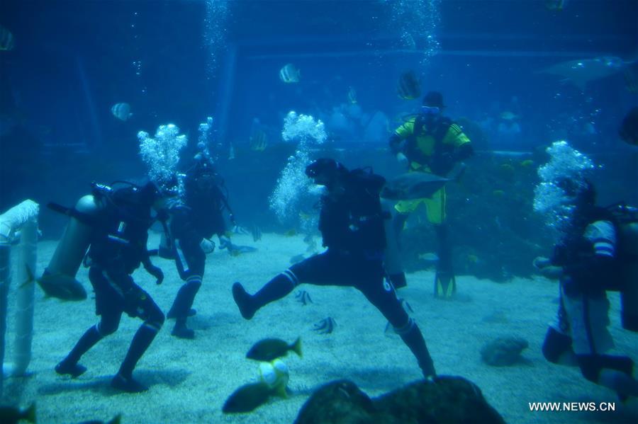 CHINA-NANCHANG-UNDERWATER-FOOTBALL (CN)