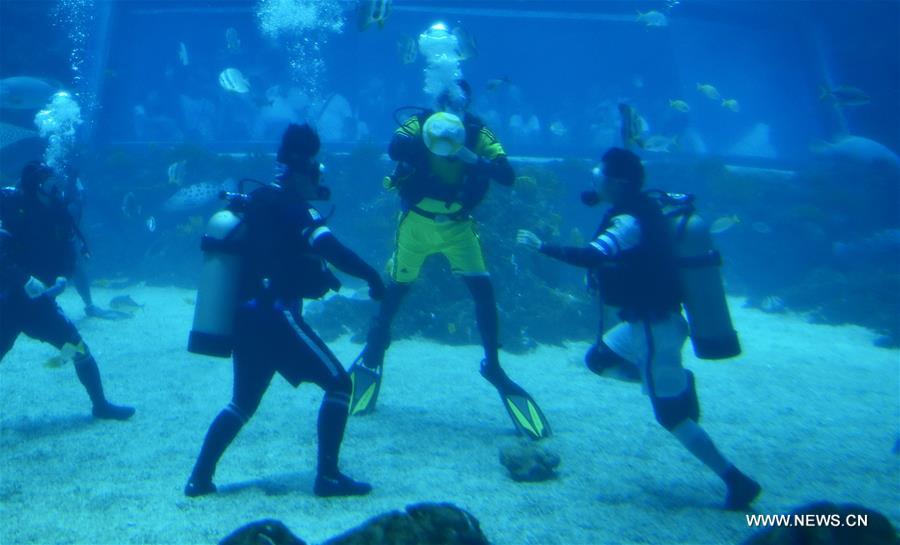 CHINA-NANCHANG-UNDERWATER-FOOTBALL (CN)