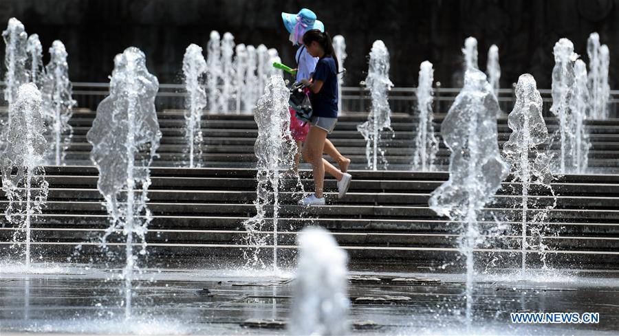 CHINA-XI'AN-WEATHER-HEAT (CN)