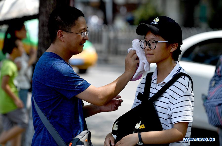 CHINA-XI'AN-WEATHER-HEAT (CN)