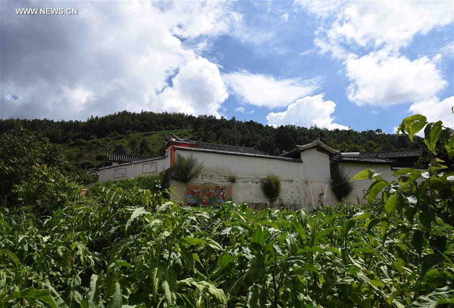 CHINA-YUNNAN-YI ETHNIC GROUP-VILLAGE (CN)