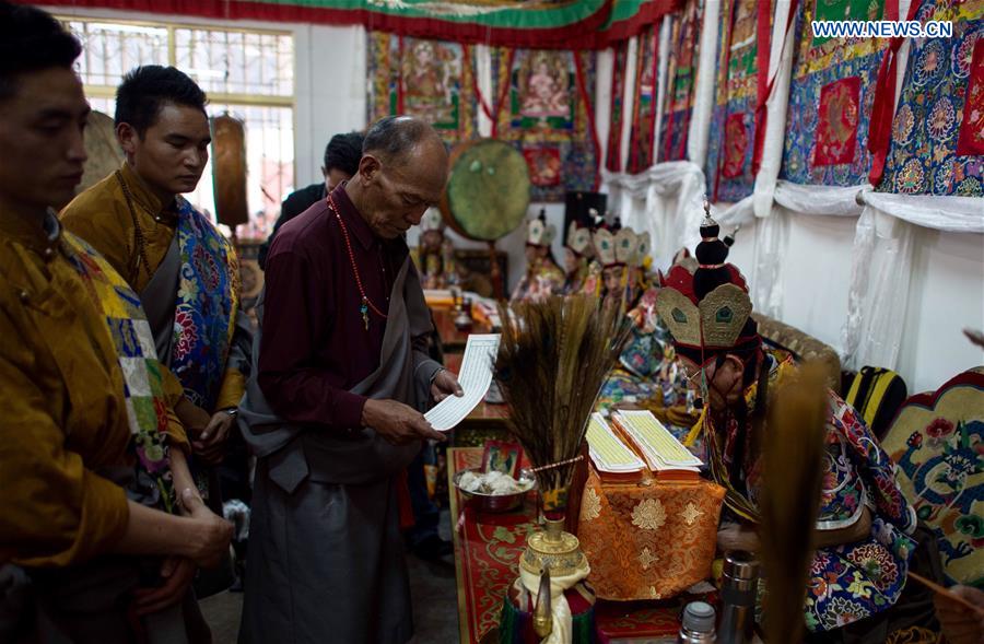CHINA-LHASA-TIBETAN MEDICINE-BLESSING CEREMONY (CN)