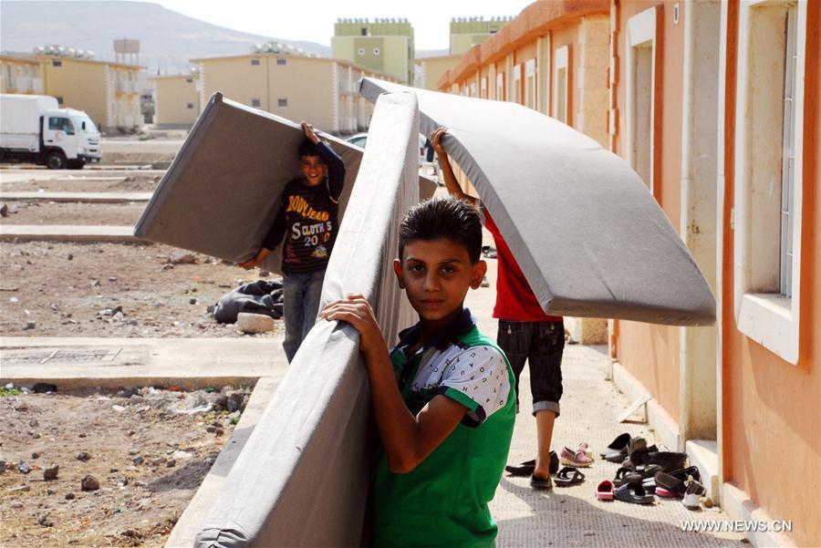 SYRIA-DAMASCUS-DISPLACED CIVILIANS-SHELTER