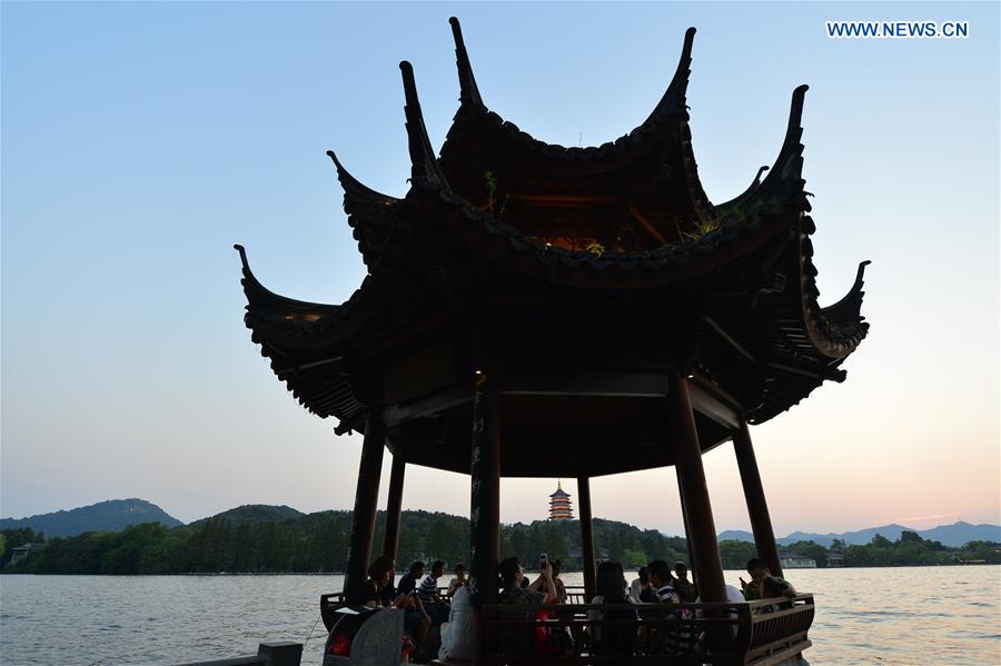 CHINA-HANGZHOU-WEST LAKE-SCENERY (CN)