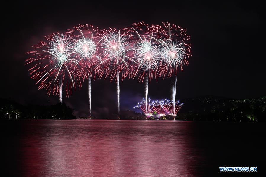 (G20 SUMMIT)CHINA-HANGZHOU-G20-WEST LAKE-FIREWORKS (CN)