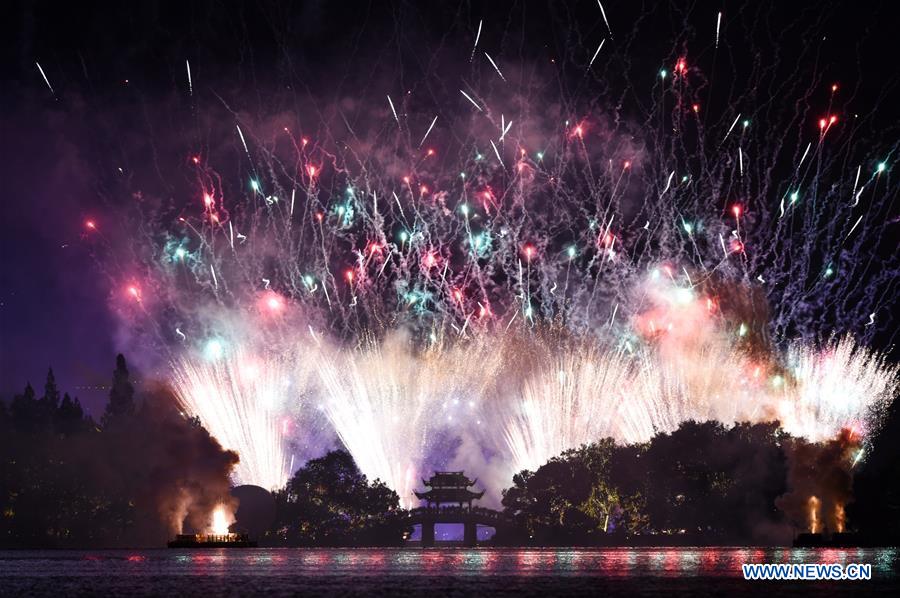 (G20 SUMMIT)CHINA-HANGZHOU-G20-WEST LAKE-FIREWORKS (CN)
