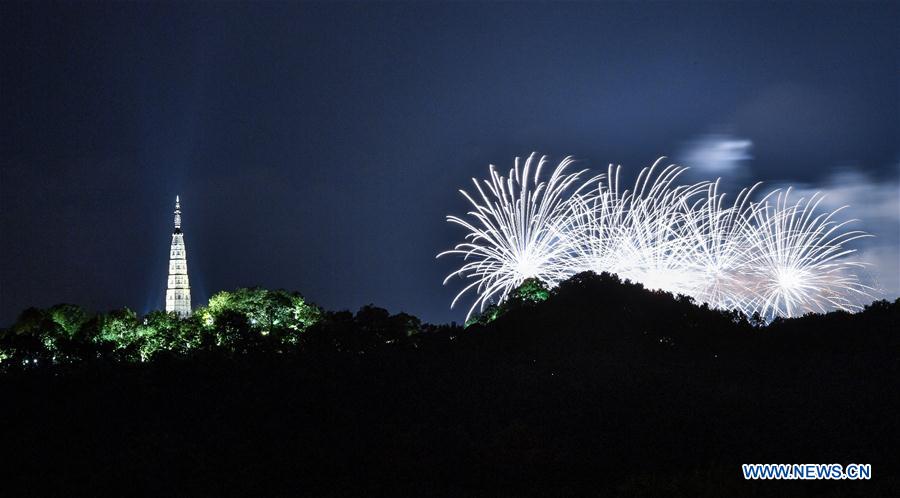(G20 SUMMIT)CHINA-HANGZHOU-G20-WEST LAKE-FIREWORKS (CN)