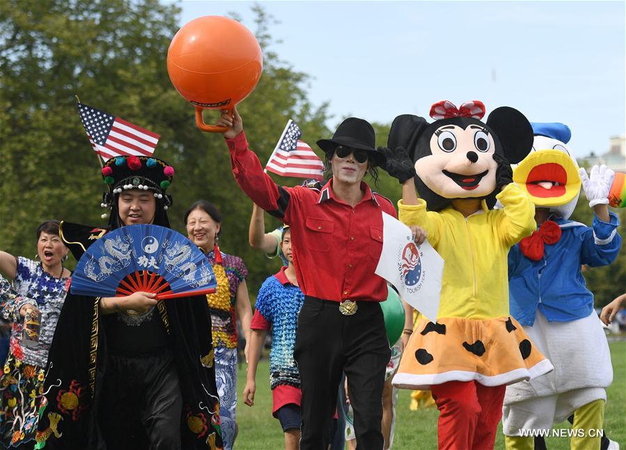 U.S.-WASHINGTON D.C.-CHINA-U.S. TOURISM YEAR-FLASH MOB