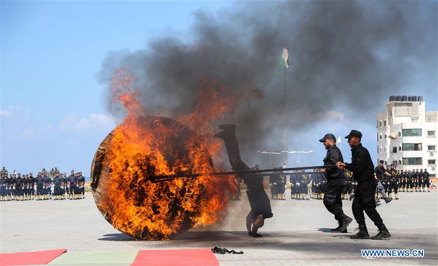 MIDEAST-GAZA-MILITARY-GRADUATION-CEREMONY
