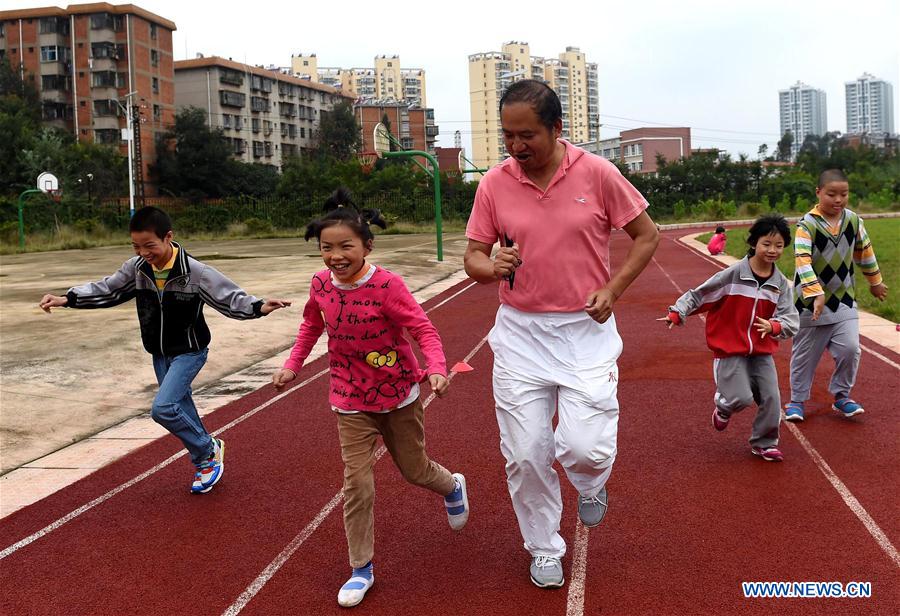 CHINA-KUNMING-TEACHER (CN)