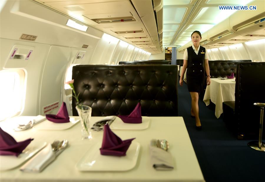 CHINA-WUHAN-PLANE RESTAURANT-OPERATION (CN)