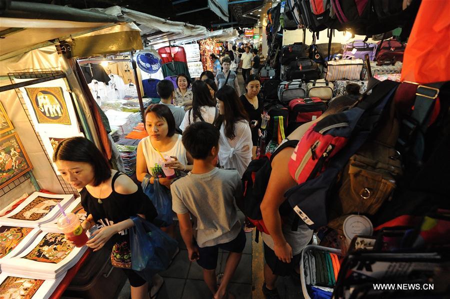 THAILAND-CHIANG MAI-TOURISM-NIGHT BAZAAR