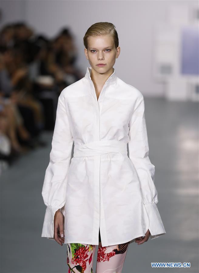 BRITAIN-LONDON-FASHION WEEK-TEATUM JONES 