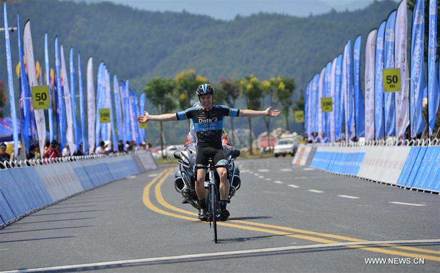 Australian cyclist Craig Evers won the stage with 3 hours, 15 minutes and 6 seconds. Australian cyclist Craig Evers won the stage with 3 hours, 15 minutes and 6 seconds.